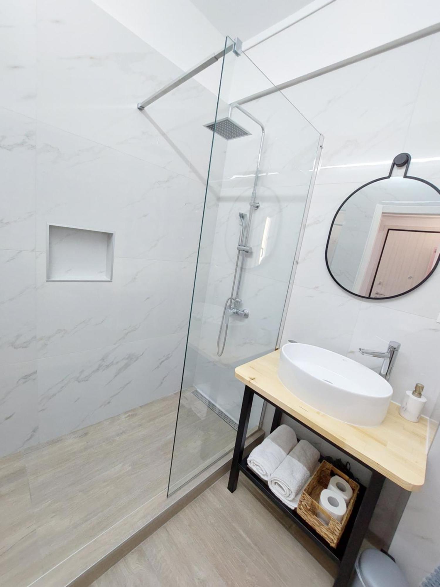 B&M Suites سالونيك المظهر الخارجي الصورة